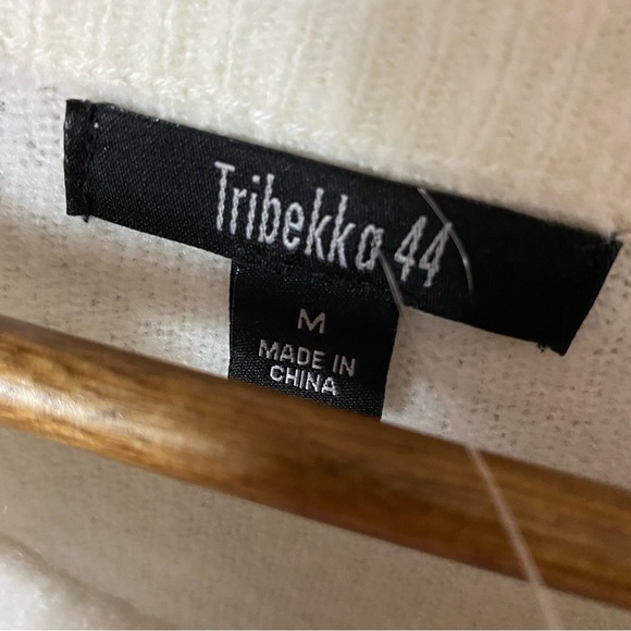 NWOT Tribekka 44 Cream Tinsel Sweater Medium - Picture 5 of 6